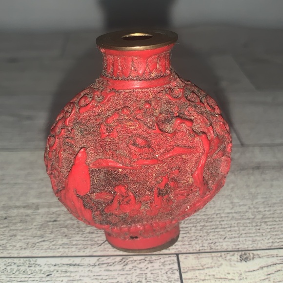 Antique  Chinese Snuff Red Cinnabar Resin Bottle signed bottom / missing top - Picture 5 of 5